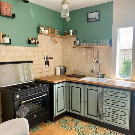 La Petite Maison Dans La Brousse Saint-Paul-le-Jeune