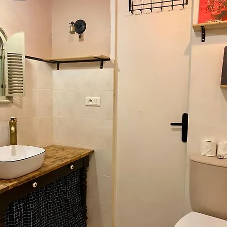 La Petite Maison Dans La Brousse Saint-Paul-le-Jeune