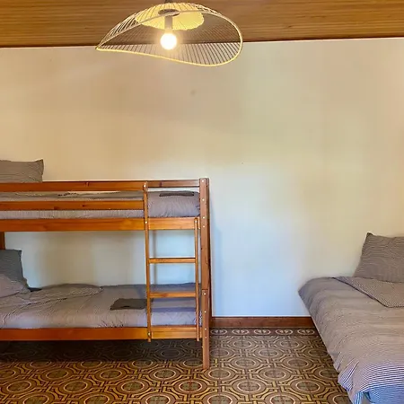 Дом отдыха La Petite Maison Dans La Brousse Saint-Paul-le-Jeune