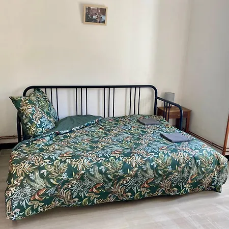 La Petite Maison Dans La Brousse *
